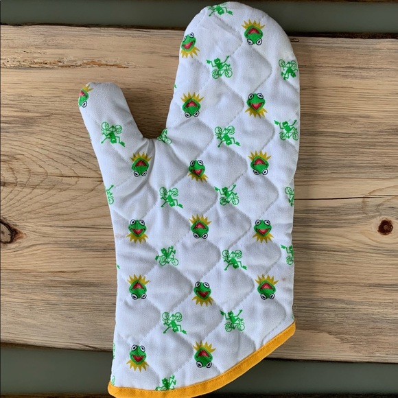 kermit oven mitt